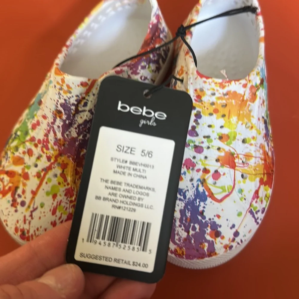 BEBE GIRLS TODDLER PAINT SPLATTER WATER SHOES: WHITE: NWT: SZ 5/6
